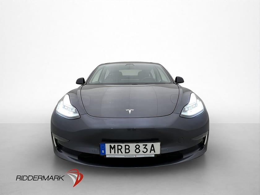 Bild 3 av Tesla Model 3 Long Range AWD Svensksåld Panorama