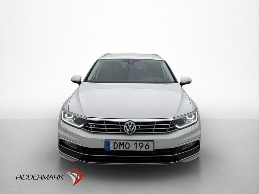 Bild 2 av Volkswagen Passat Sportscombi 2.0 TDI R-Line Executive Cockpit Dynaudio