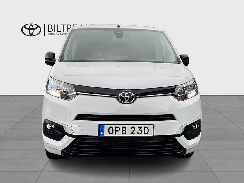 Bild 3 av Toyota ProAce City Long 1.5D 130 hk aut Professional Vhjul!