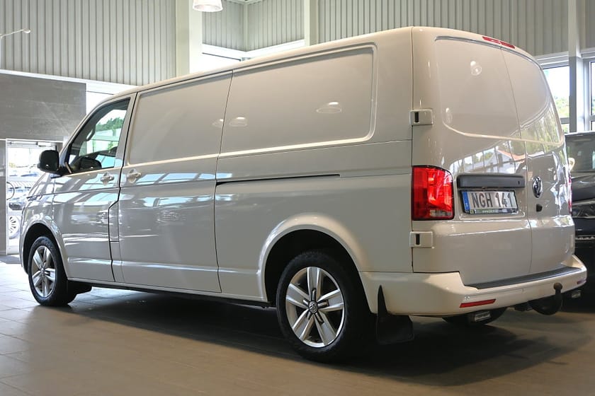 Bild 3 av Volkswagen Transporter T32 TDI 200hk 4M Värmare Drag Komfort