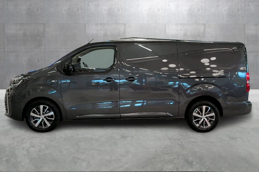 Bilde 2 av Toyota Proace L2 2.0D 177HK Automat Comfort Plus - Hengerfeste