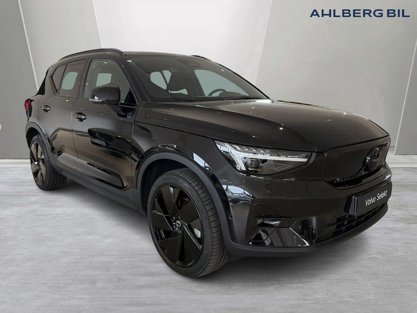 Bild 1 av Volvo EX40 Twin Motor Performance 🟤 M Ultra Black Edt, Klimatpaket, Parkeringskamera 360, HarmanKardon PremiumSound, Baklucka Elmanövrerad, Google Maps