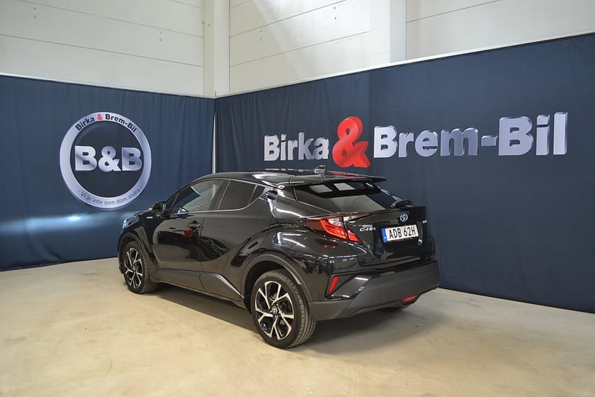 Bild 4 av Toyota C-HR Hybrid CVT X-Edition 122hk, Kamera, rattvärme