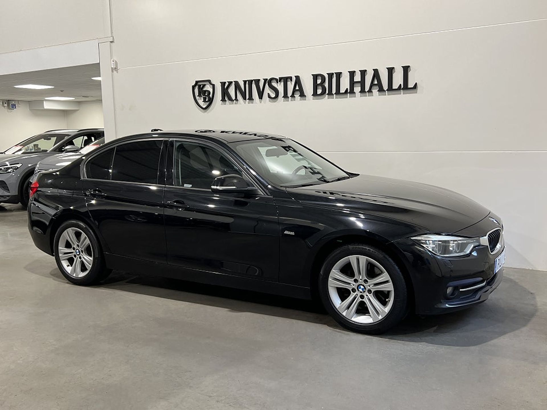 BMW 320 2017, bild 3/10