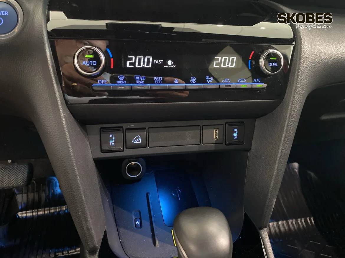 Toyota Yaris Cross Hybrid AWD-i