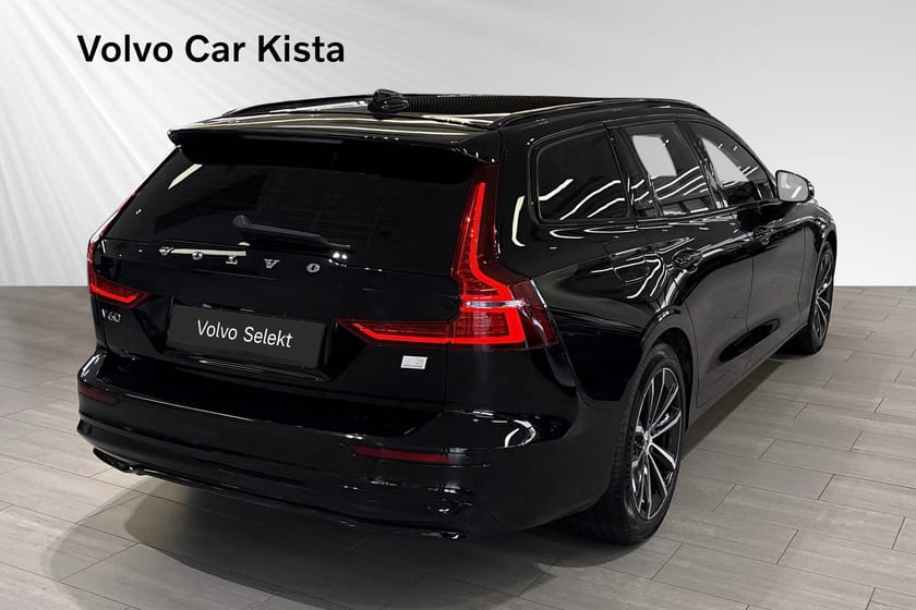 Bild 5 av Volvo V60 Recharge T6 Plus Dark B-Kamera Drag