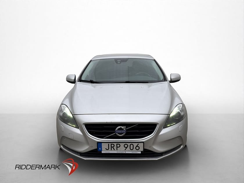 Bild 2 av Volvo V40 Momentum VOC Värmare Sensorer Navi Kamrem-Bytt