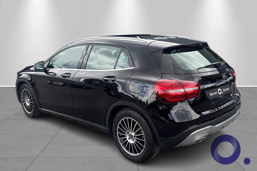 Bilde 3 av Mercedes-Benz GLA 200 d 4MATIC / Panorama/ Skinn/ automat/ Mye utstyr!