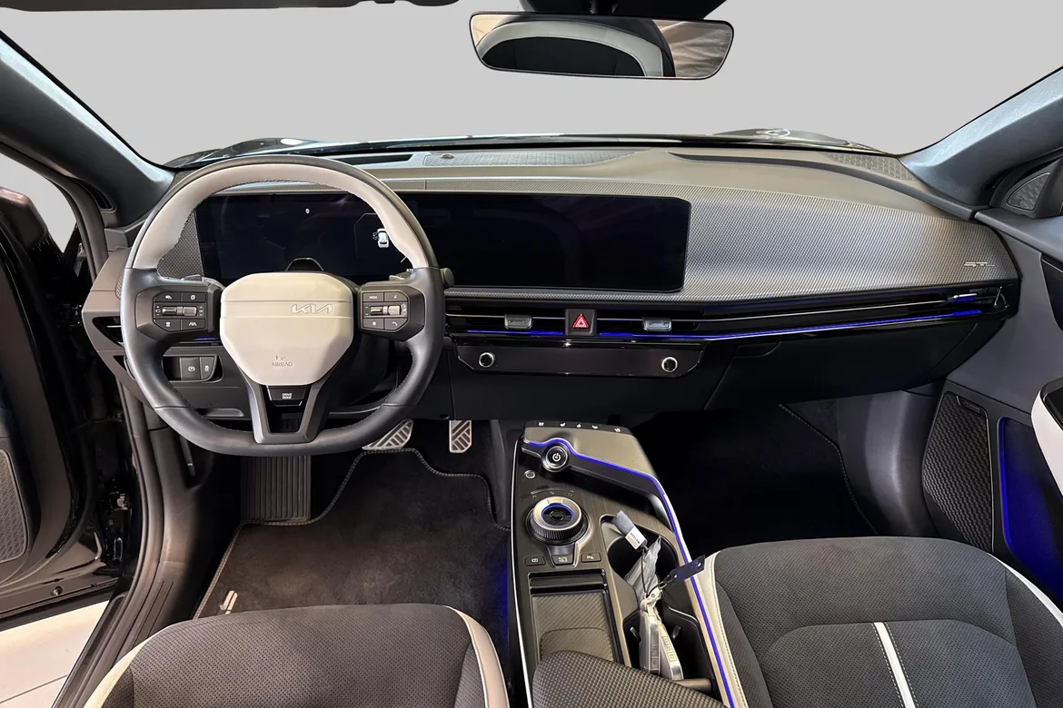 picture of a car
