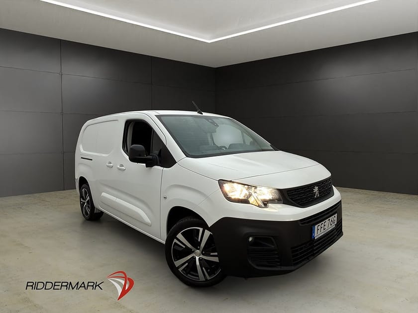 Bild 1 av Peugeot Partner Utökad Last L2 1.5HDi Värmare Drag CARPLAY B-Kamera Moms