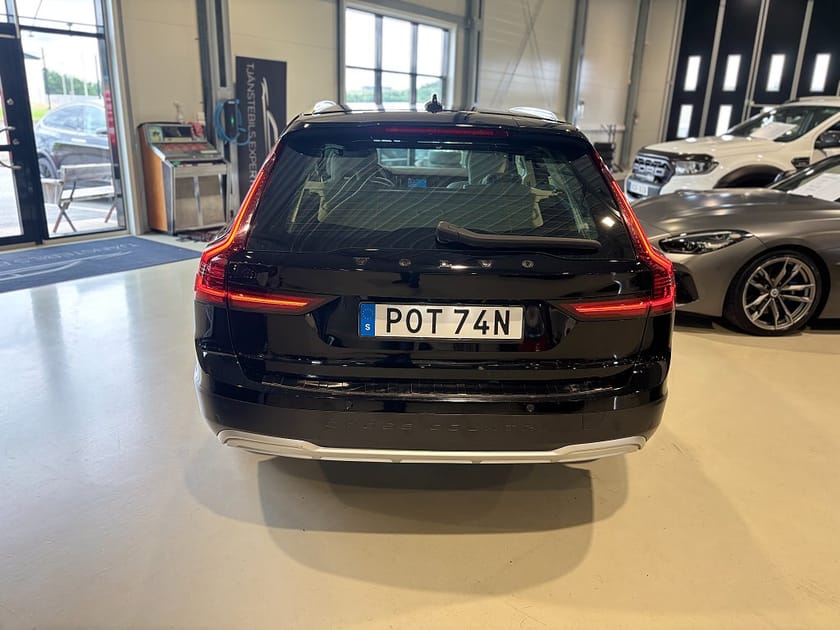 Bild 4 av Volvo V90 Cross Country B4 AWD Geartronic Advanced Edition /Drag / Nav./ Läder/