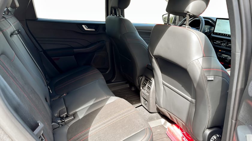 Bild 5 av Ford Kuga Plug-In Hybrid ST-LINE X 2.5PHEV FWD 243HK BLACK EDITION DEMO