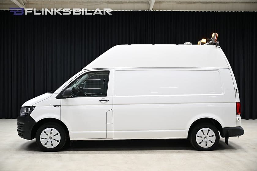 Bild 2 av Volkswagen Transporter 150HK Högtak L2|Inredd|Drag|Värmare|Uppvärmt-Skåp|Moms