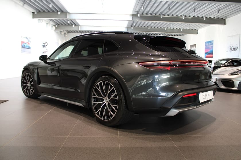 Bild 2 av Porsche Taycan 4 Cross Turismo MOMS