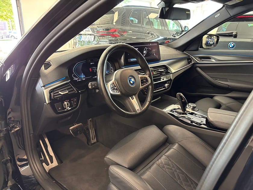 Bild 5 av BMW 530e xDrive Touring Sportstolar Rattvärme Drag