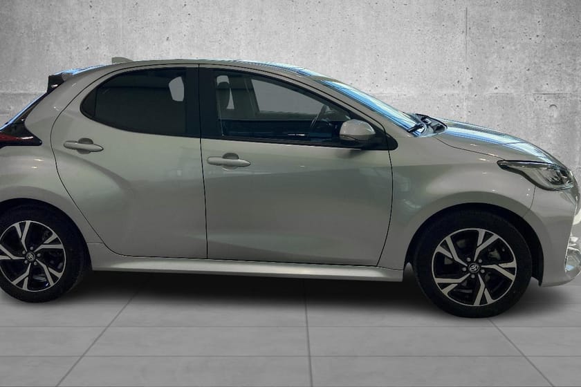 Bilde 5 av Toyota Yaris Hybrid 115 