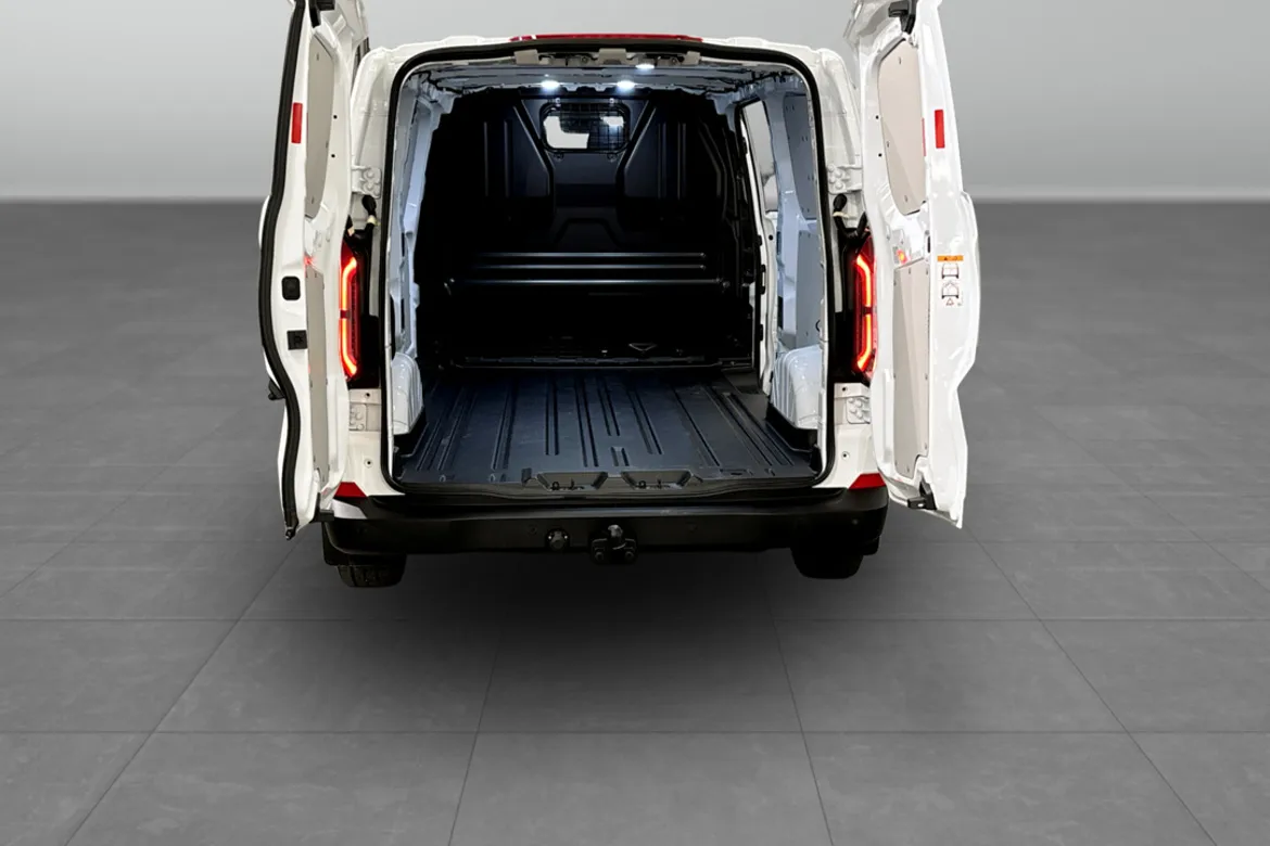 Ford E-Transit Custom 320