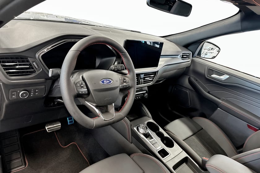Bild 5 av Ford Kuga Plug-In Hybrid ST-LINE X 2.5 FWD 243HK BLACK