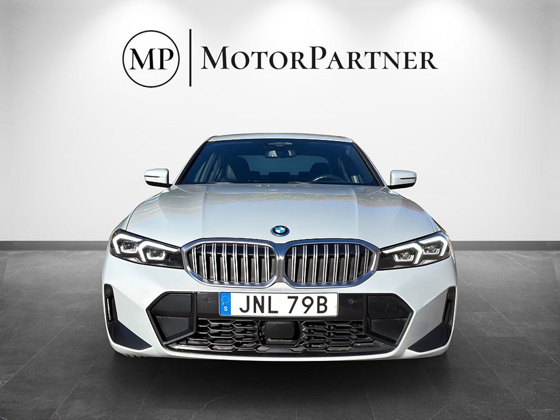 BMW 330 e xDrive Sedan M Sport 2023, bild 3/10