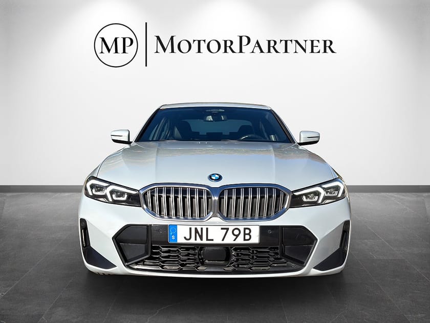 Bild 3 av BMW 330e xDrive Sedan