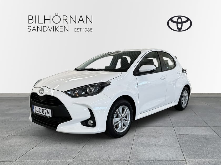 Bild 1 av Toyota Yaris Hybrid 115 1,5 Active Vinterhjul