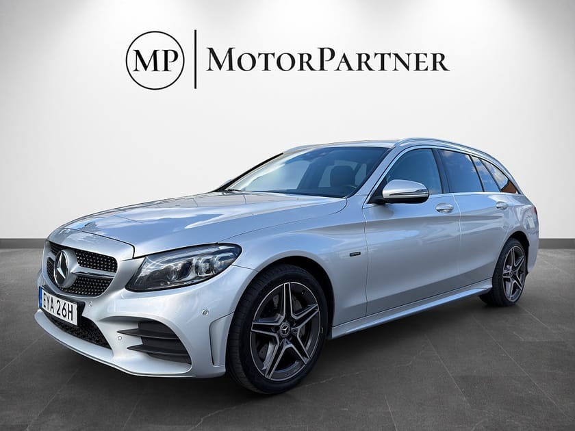 Bild 3 av Mercedes-Benz C 300 T de 9G-Tronic AMG Cockpit Drag Värmare Kamera