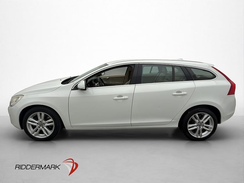 Bild 4 av Volvo V60 D3 163hk Summum Värmare Drag VOC P-sensorer