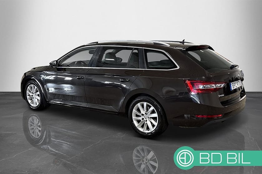 Bild 4 av Škoda Superb Kombi Skoda 2.0 TDI 4x4 190hk PANORAMA HELSKINN CANTON L&K DRAG