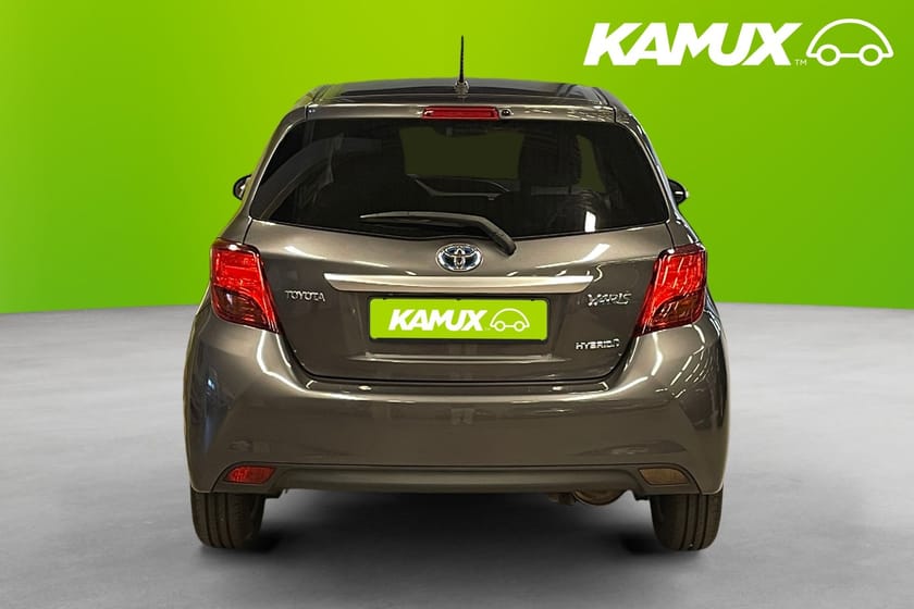 Bild 5 av Toyota Yaris Hybrid e-CVT 101hk Backkamera