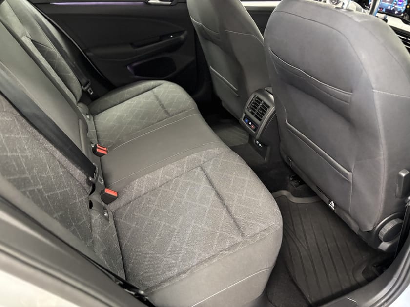 Bild 4 av Volkswagen Golf 1.5 TSI ACT 150HK Drag