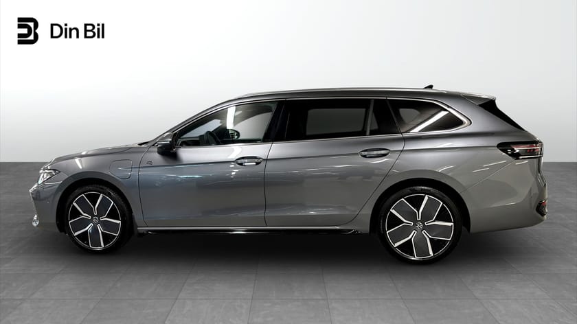 Bild 2 av Volkswagen Passat Variant eHybrid 1.5 TSI 272hk R-Line DSG