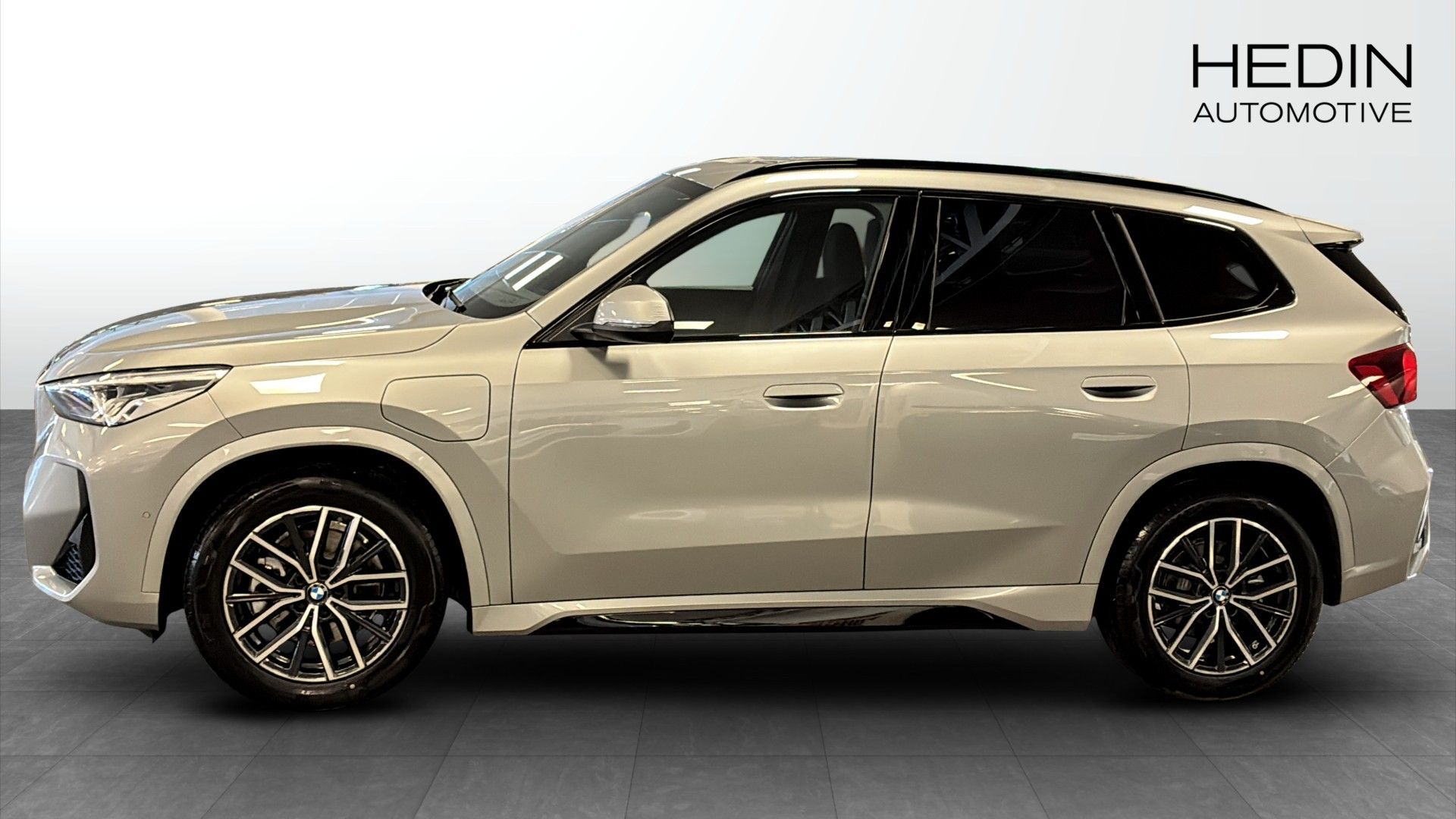 BMW X1 xDrive25e 2026, bild 6/9