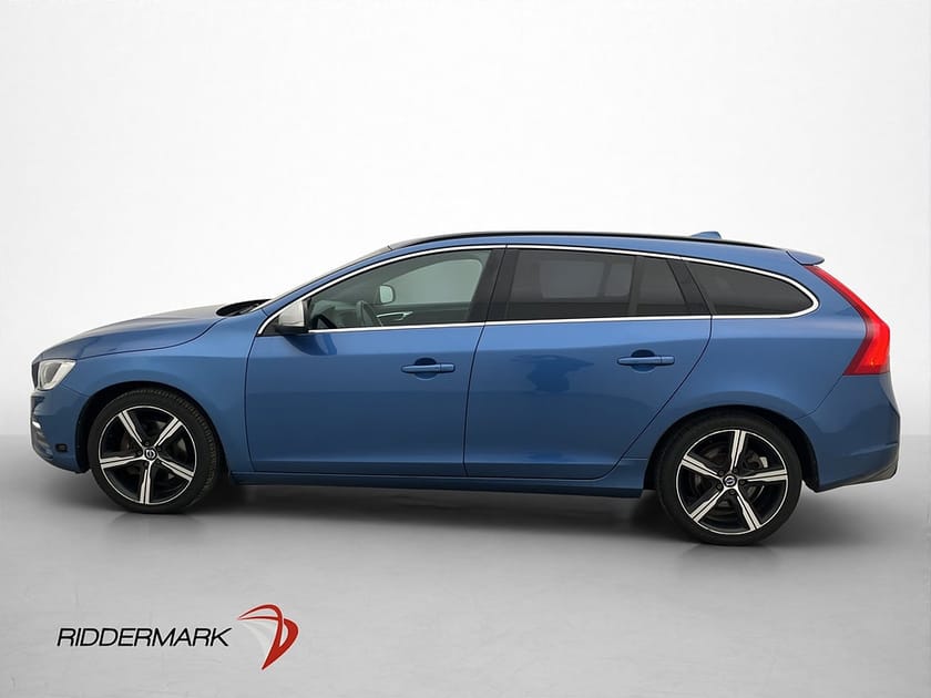 Bild 5 av Volvo V60 D4 AWD R-Design Värmare Navi Kamera Rattvärme Drag