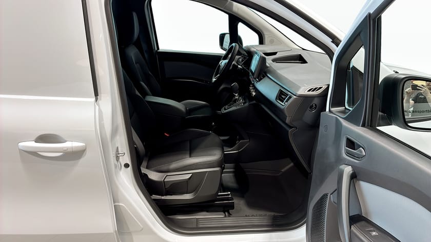 Bild 3 av Renault Kangoo Skåpbil L2 NORDIC LINE DCI 115 EDC AUTOMAT (MY2025)