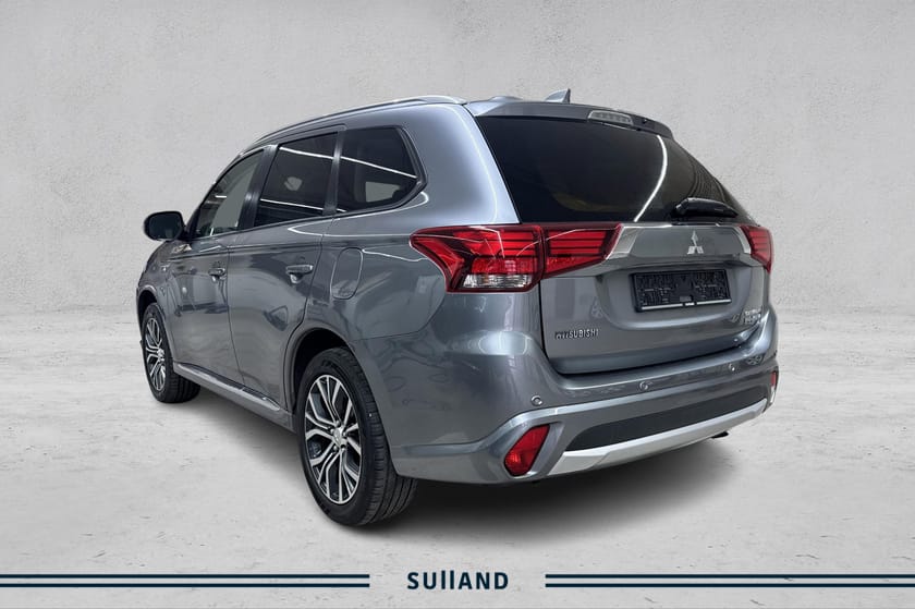 Bilde 3 av Mitsubishi Outlander PHEV Invite 2,0 202hk | Oppvarmet ratt | Cruise