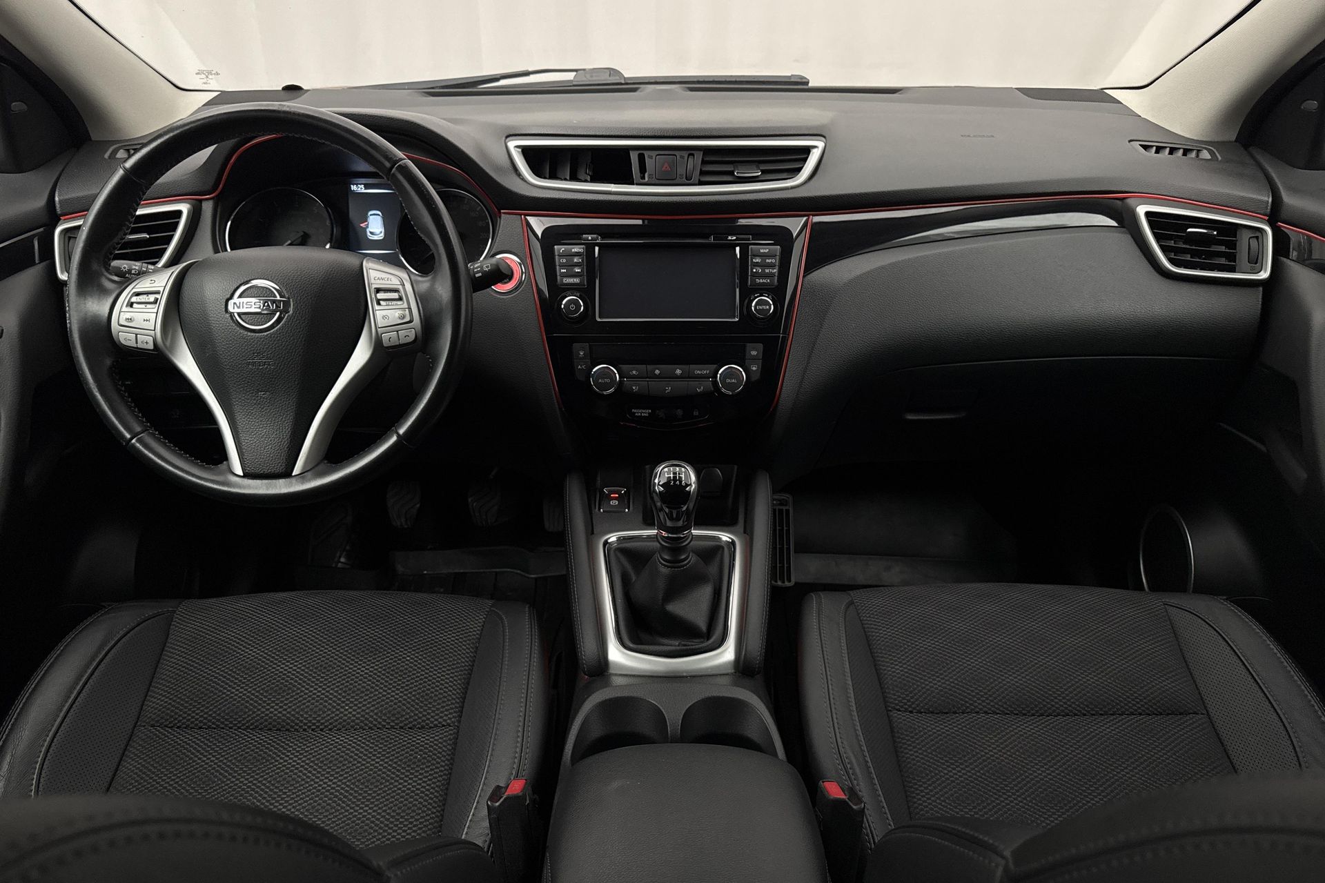 Nissan Qashqai 1.2 DIG-T 2016, kuva 7/10