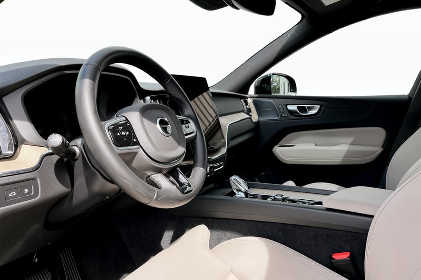 Bild 5 av Volvo XC60 T6 Plus Dark Nordic Edition