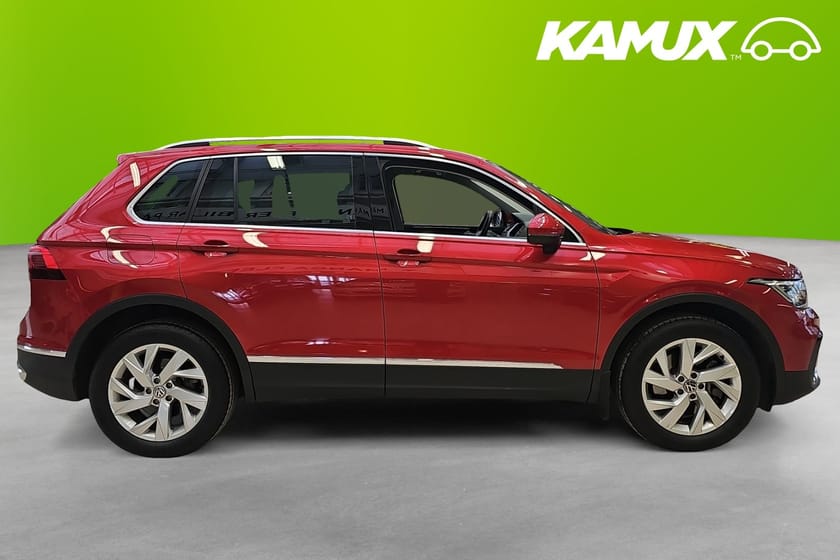 Bild 5 av Volkswagen Tiguan eHybrid 1.4 Drag B-Kam CarPlay Cockpit