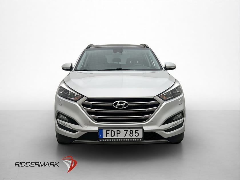 Bild 2 av Hyundai Tucson 2.0 CRDi 4WD Premium Pano Skinn Kamera Drag