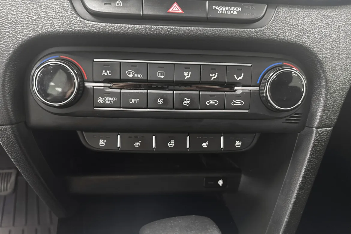 picture of a car