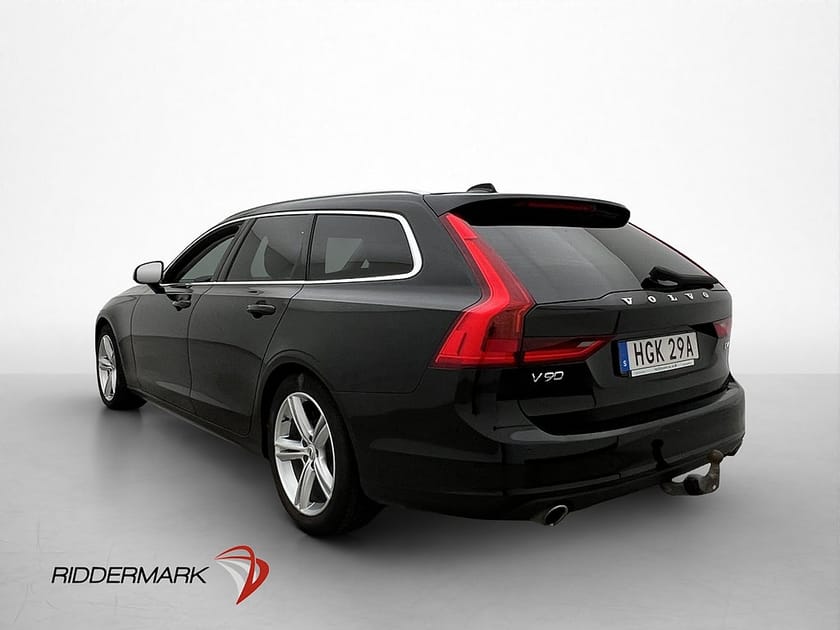 Bild 5 av Volvo V90 D4 190hk AWD Momentum VOC Värmare Skinn Drag