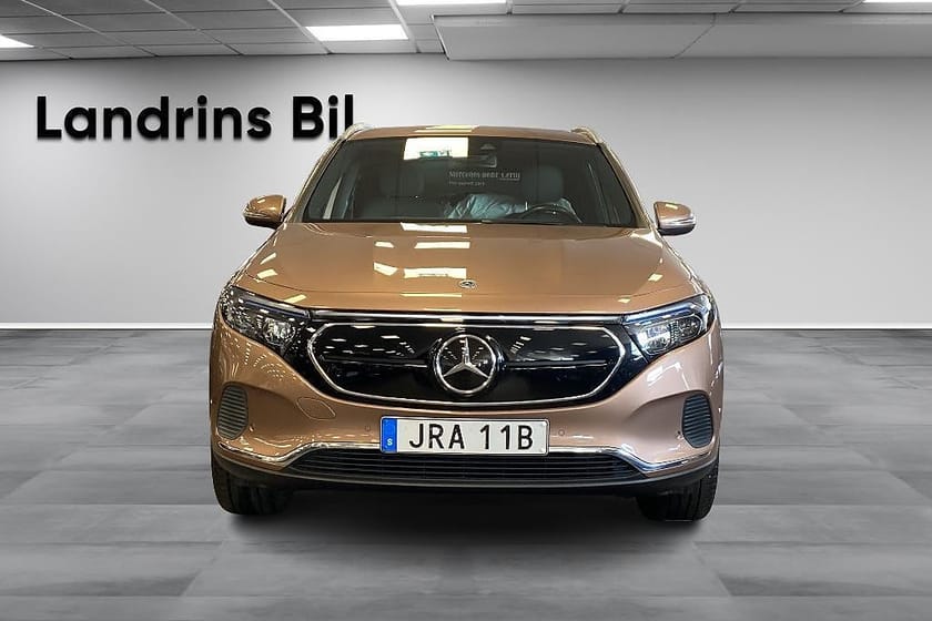 Bild 2 av Mercedes-Benz EQA 300 4MATIC / Electric Art Line / Drag