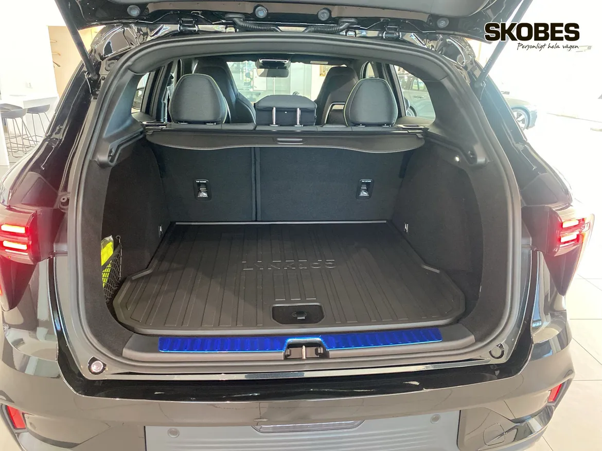 Lynk & Co 01 PHEV