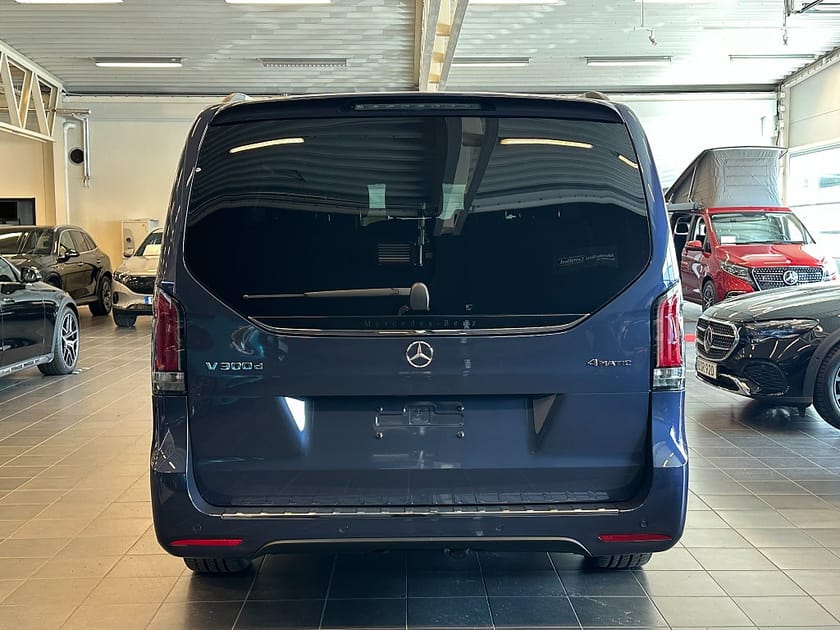 Bild 5 av Mercedes-Benz V 300d 4MATIC 3.2t 300 3.2t, AMG Line, Dragkrok, NY *Lagerbil*
