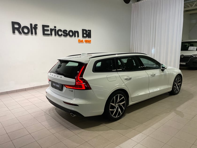 Bild 4 av Volvo V60 T6 TE Momentum Edition