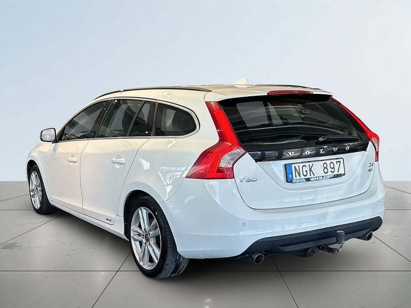 Bild 5 av Volvo V60 D4 AWD Aut Momentum Dvärm/Skinn/Drag/Psens/Xenon