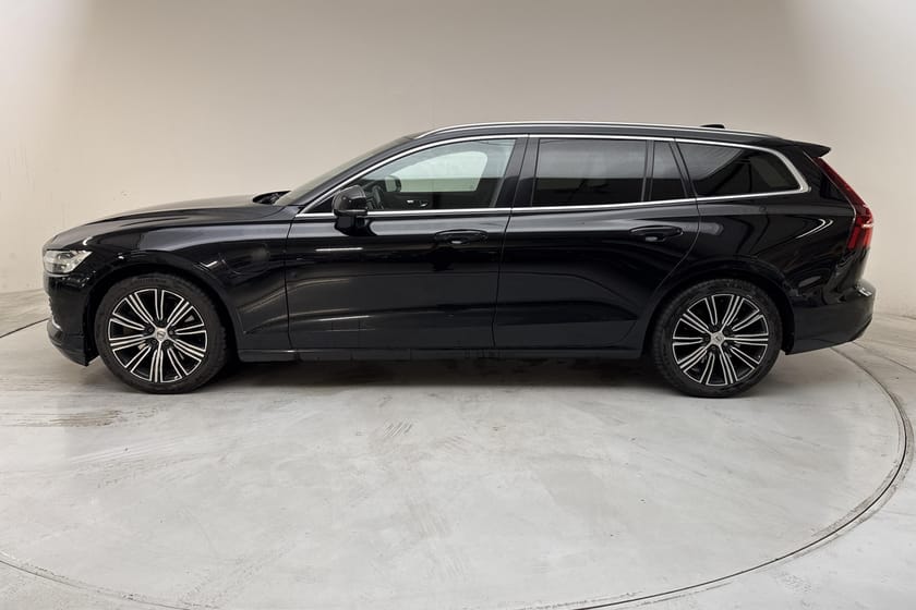 Bild 2 av Volvo V60 T6 AWD Recharge (340hk) Momentum Advanced