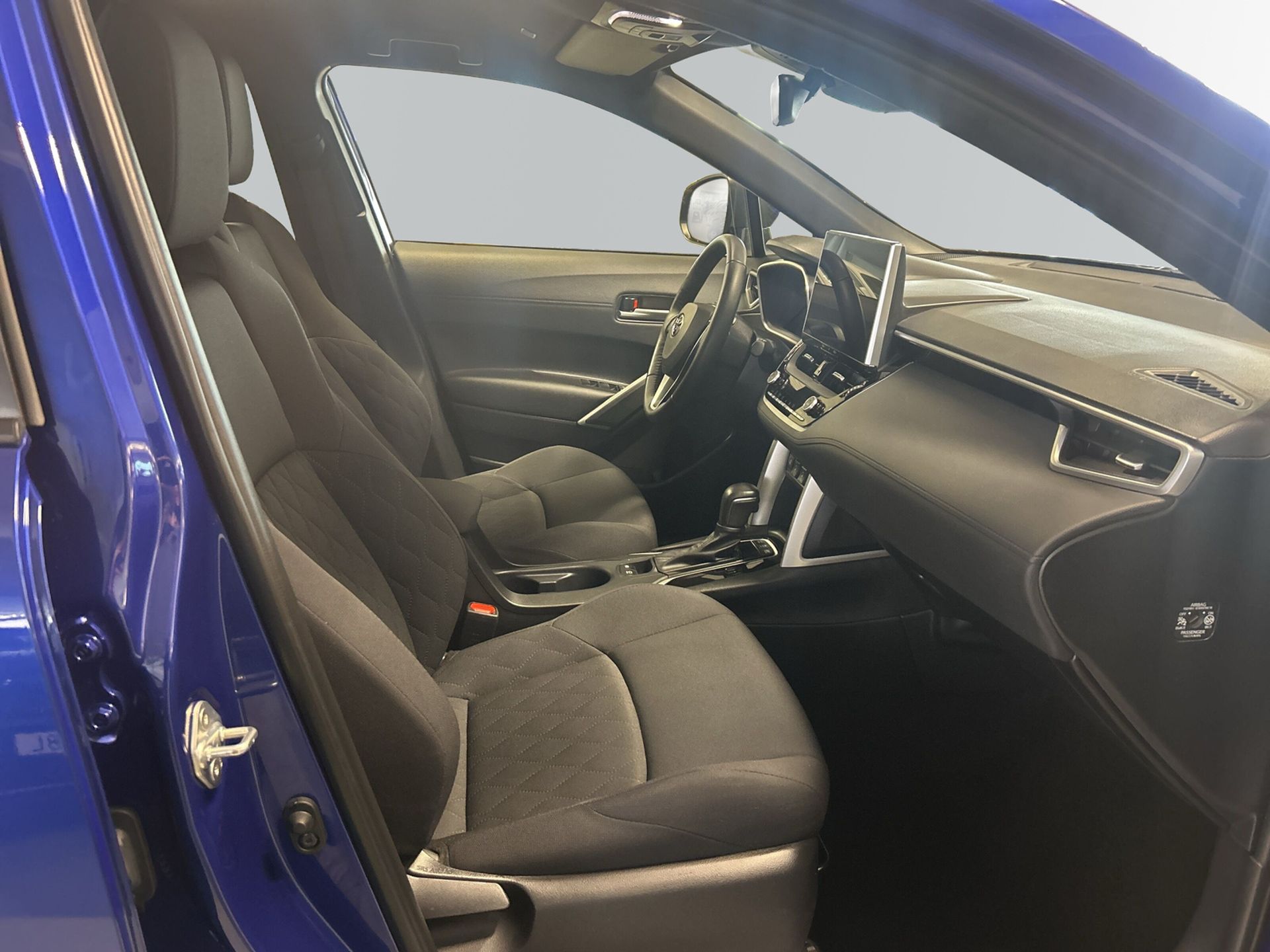 Toyota Corolla Cross 2025, bild 6/10