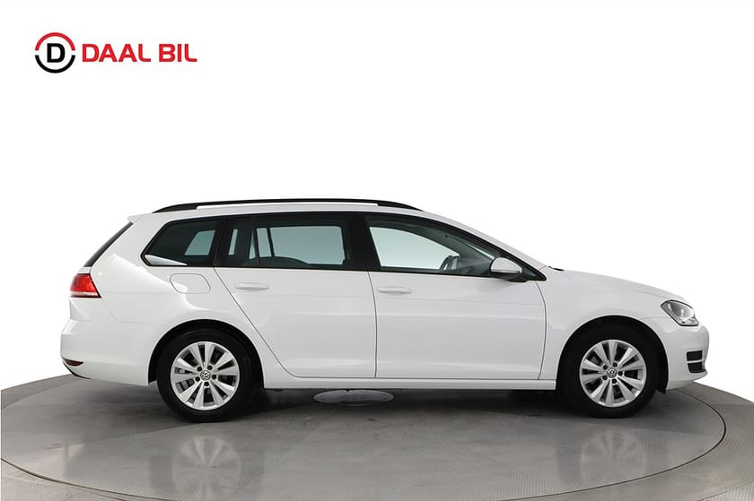 Bild 5 av Volkswagen Golf Sportscombi SC 1.6 TDI 110HK DRAG B-KAM NAVI ACC APP-CONNECT