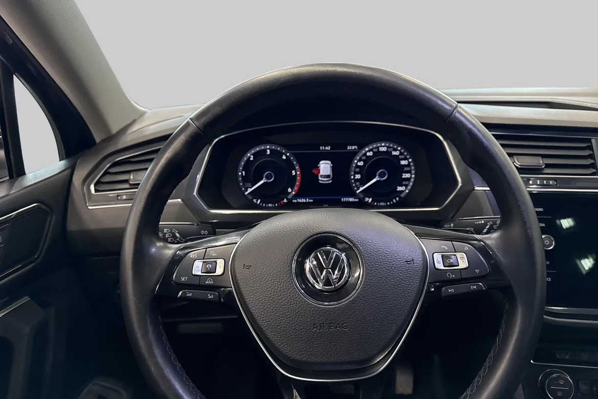 picture of a car